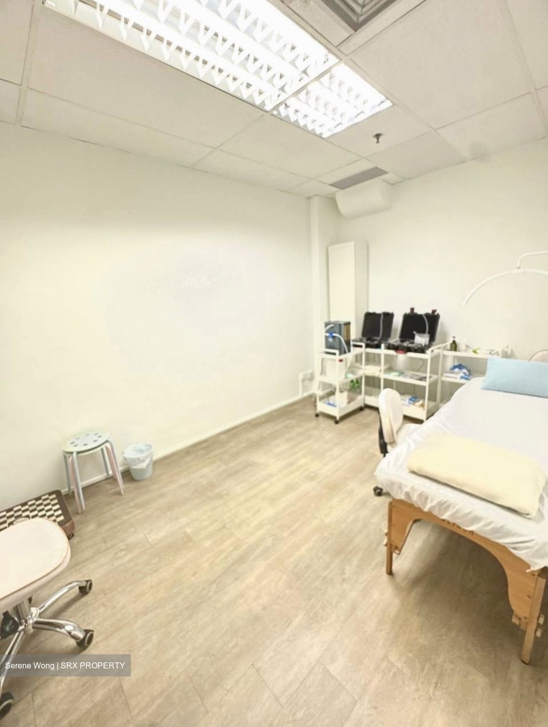 North Bridge Centre (D7), Office #503620551